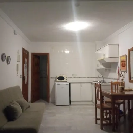 Pepe Mesa Apartmán Nerja
