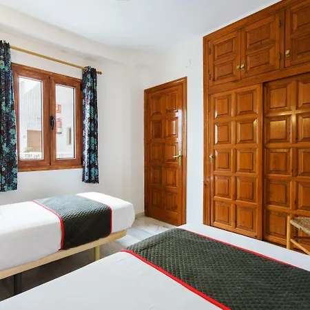 Pepe Mesa דירה *